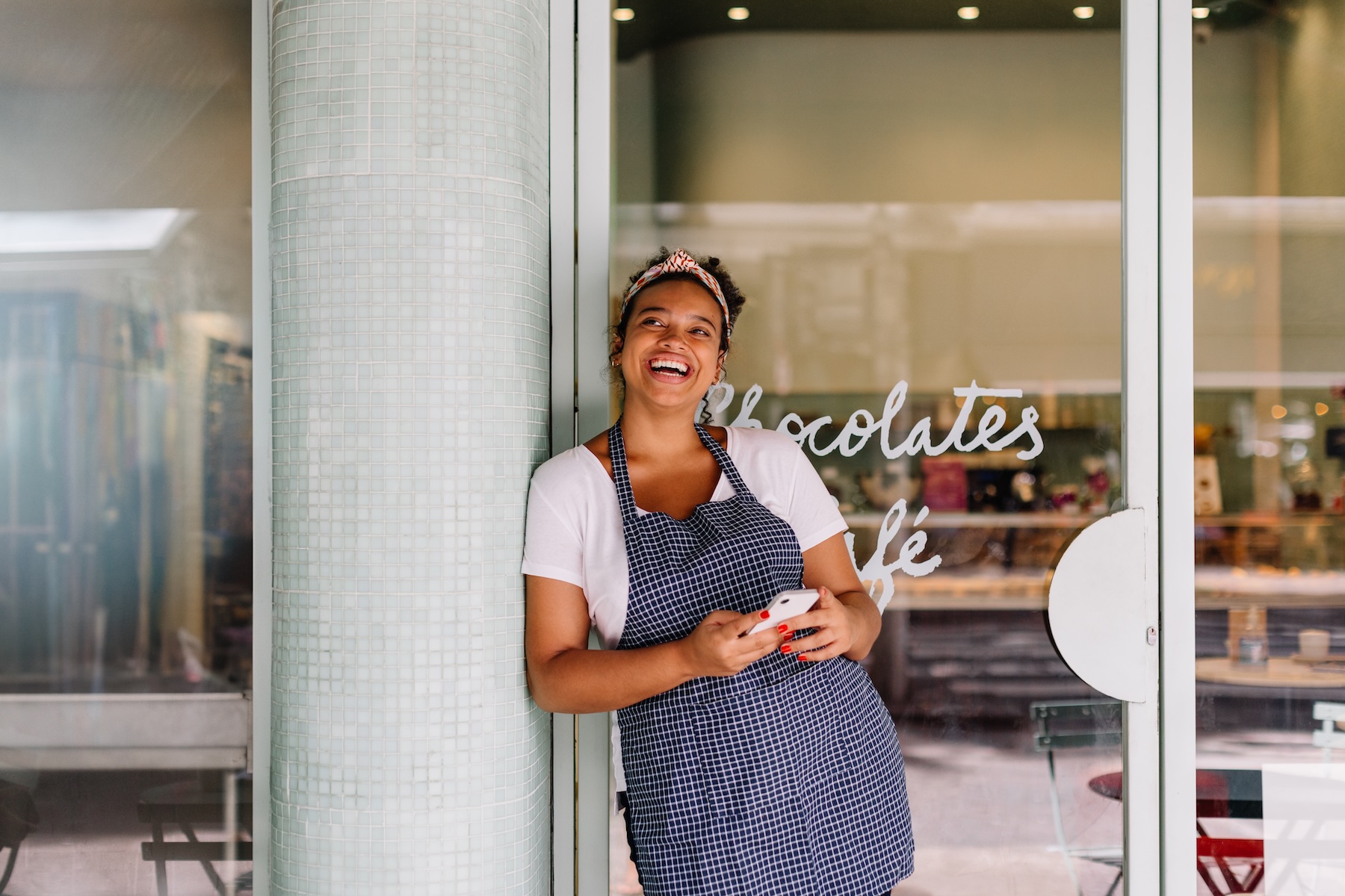 Sole-owner of dessert café.